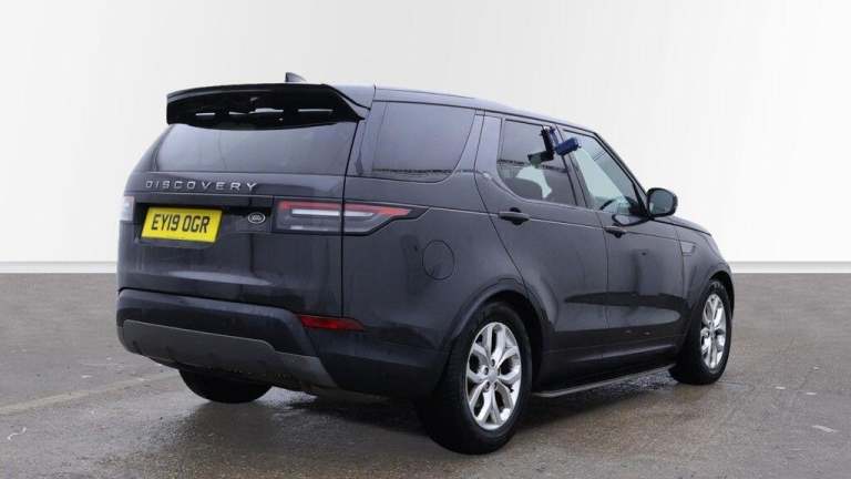 2019 Land Rover Discovery 2.0 Si4 SE 5dr Auto ESTATE PETROL Automatic
