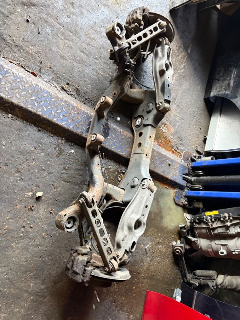 07. To 2011. BMW. 1. Series. 3. Series. Complete. Rear. Axle 