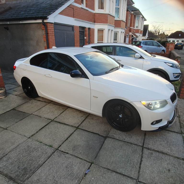 Bmw 2012 e92 320d sport plus edition 
