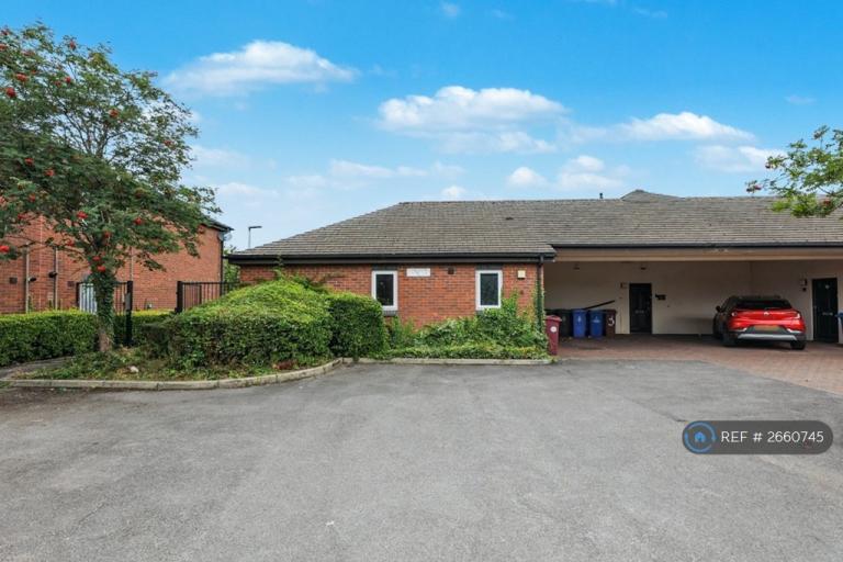 1 bedroom house in Lambeth Close, Blackburn, BB1 (1 bed) (#2660745)