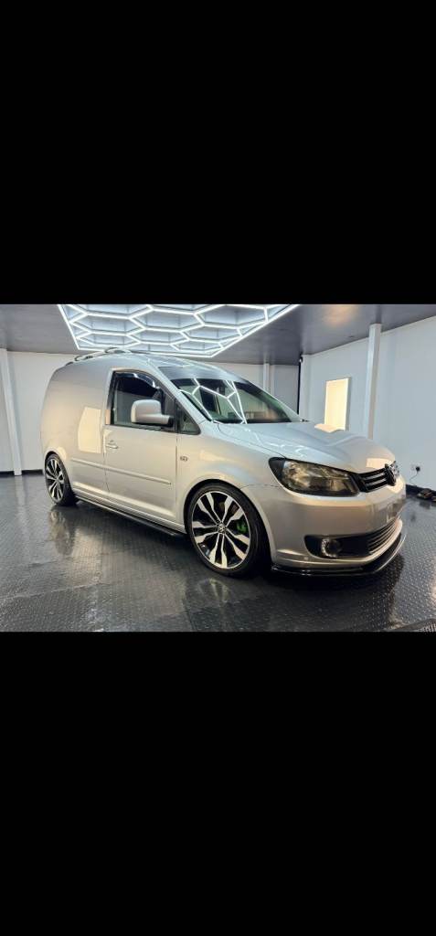 Genuine Oem 19" VW suzuka alloys 