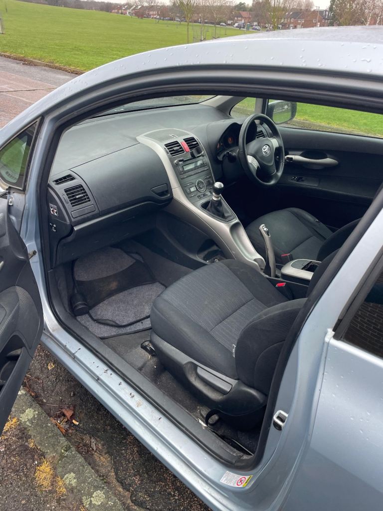 Toyota, AURIS, Hatchback, 2009, Manual, 1329 (cc), 3 doors