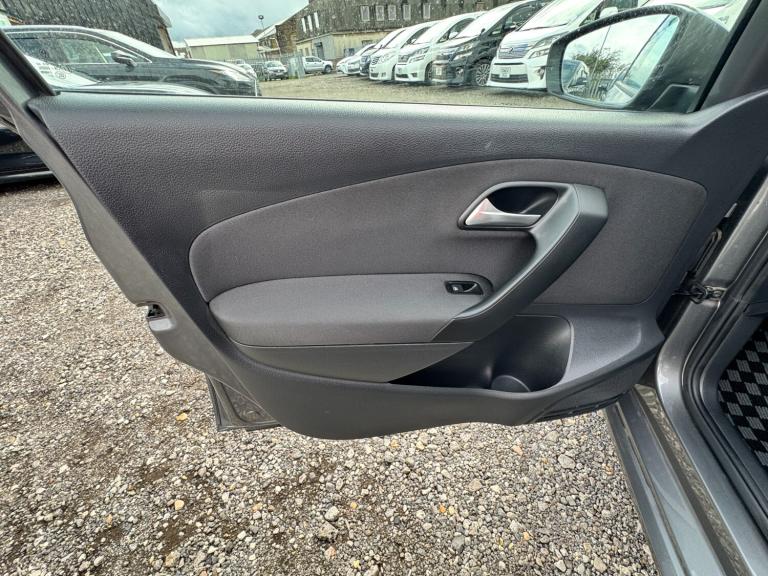 2014 Volkswagen Polo 1.2 TSI SE BMT DSG Automatic 5 doors CarPlay AC Alloys  Hatchback Petrol Aut...