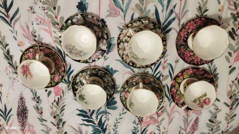 Royal Albert Provincial Flowers Tea Cups and Saucers Set