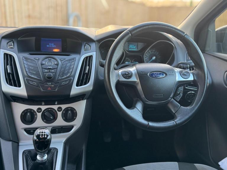 2012 Ford Focus 1.6 TDCi 115 Zetec 5dr HATCHBACK DIESEL Manual