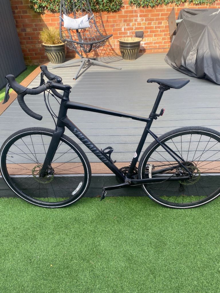 Specialized Gravel bike Large excellent condition hardly used 