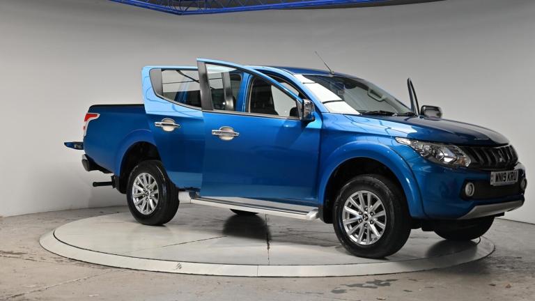 2019 Mitsubishi L200 2.4 DI-D DC Barbarian 4WD Euro 6 4dr PICK UP Diesel Manual