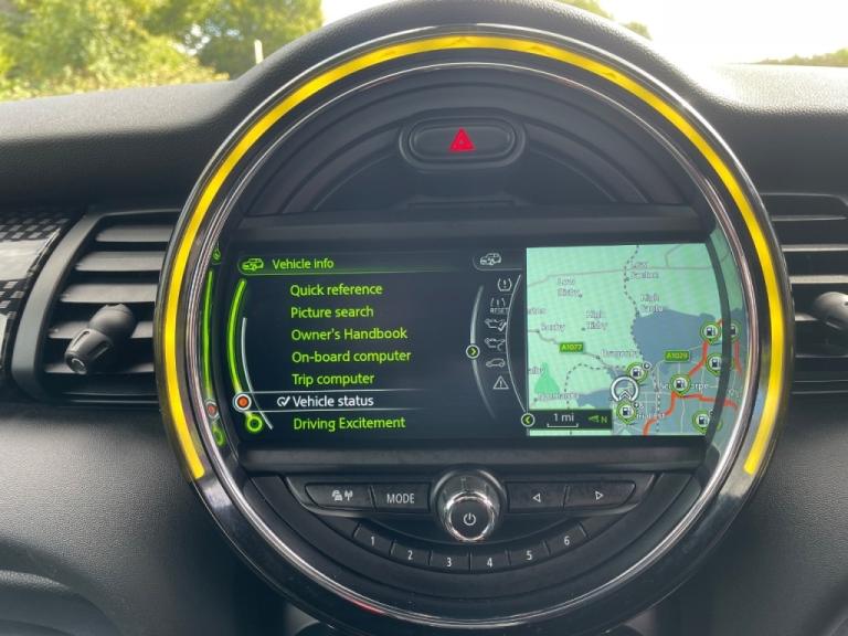  Mini Hatchback 2.0 John Cooper Works 3dr Petrol