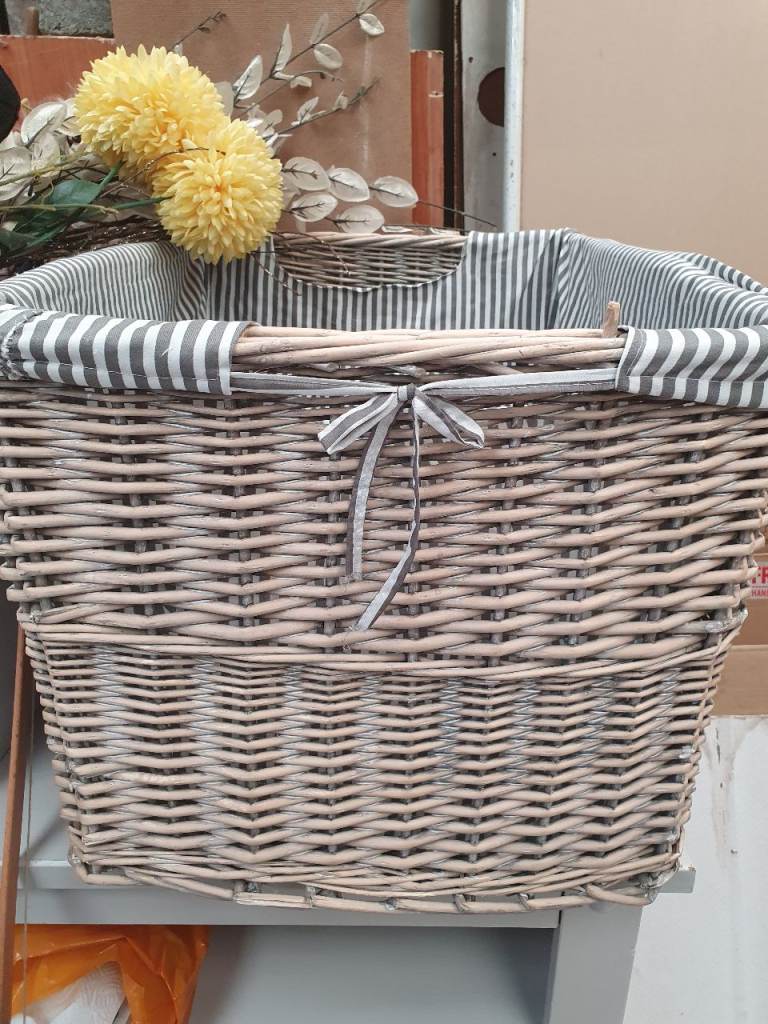 Large Wicker Basket with Grey Striped Liner 