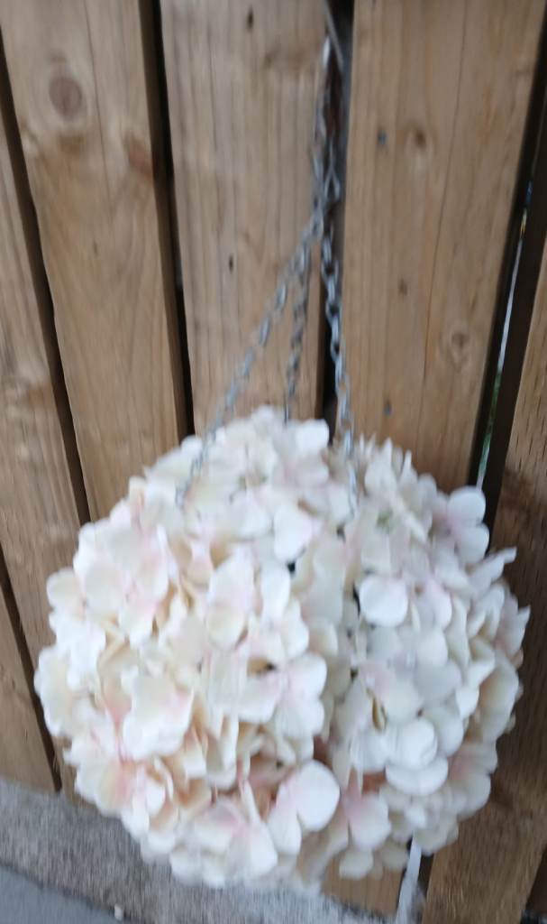 Decorative artificial flower ball