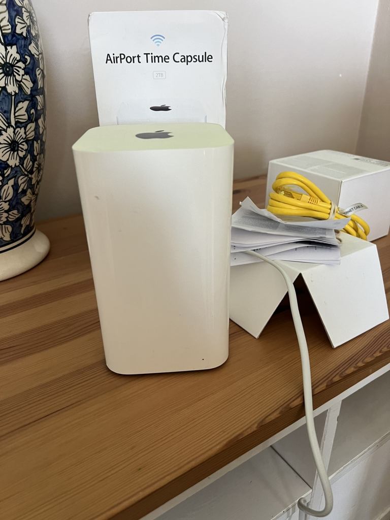 Apple AirPort Time Capsule 2TB A1470 5th Generation Wireless AC Router