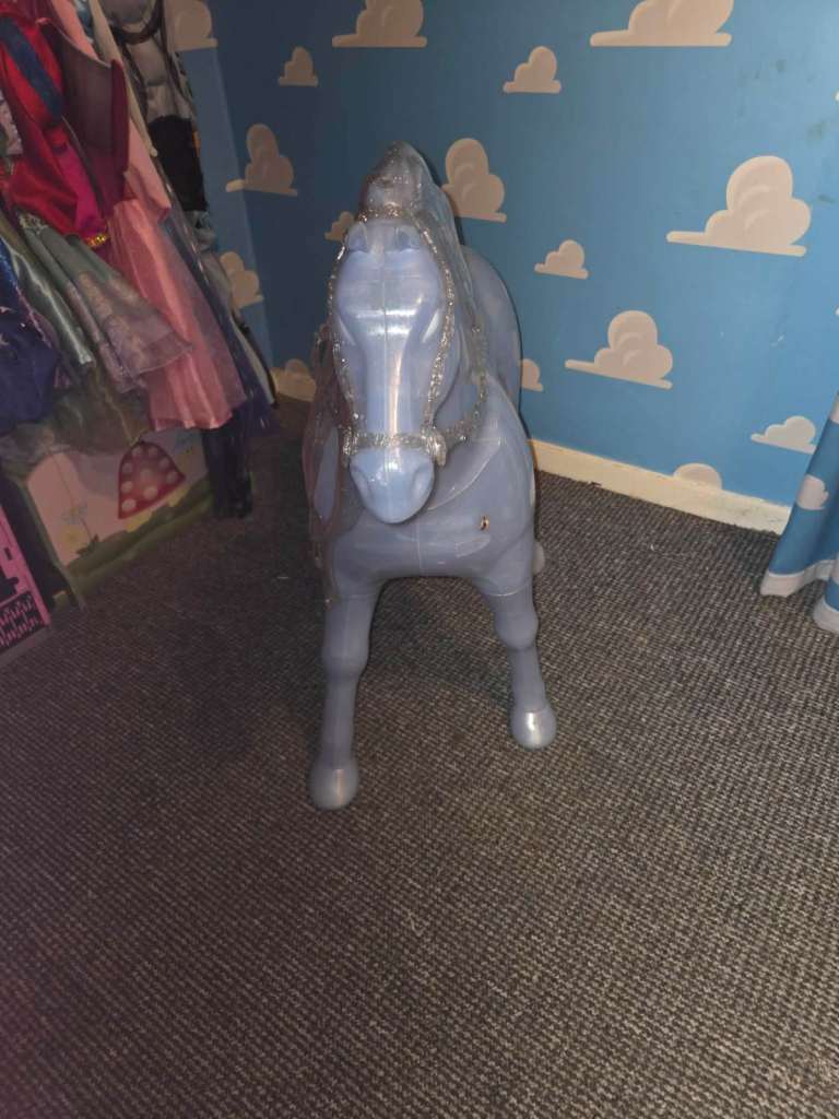 Disney Frozen 2 Water Nokk Ride-On Horse – Lights & Sounds Working