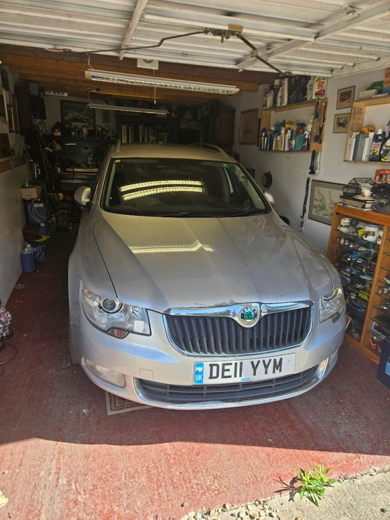 Skoda, SUPERB, Estate, 2011, Semi-Auto, 1968 (cc), 5 doors