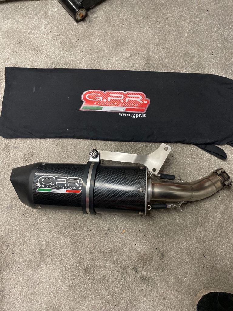 GPR Carbon Exhaust