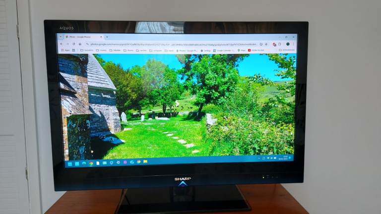 Sharp Aquos LC-32LE700E 32” Full HD LCD-TV