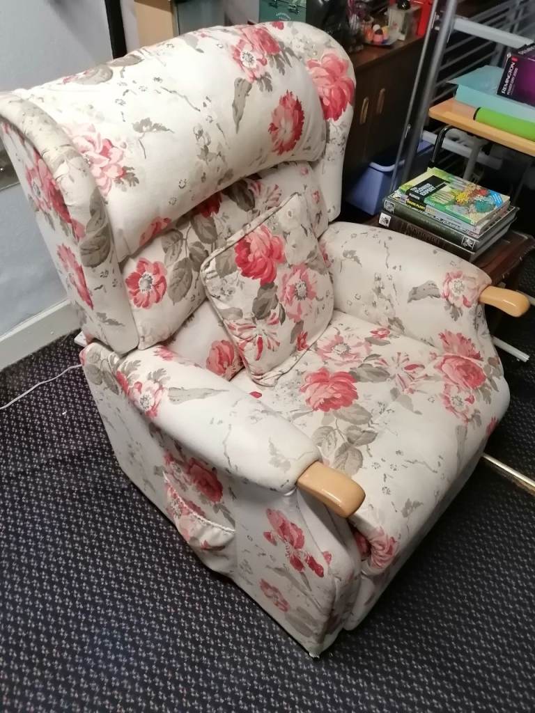 Floral Pattern Fabric Armchair – Good Condition