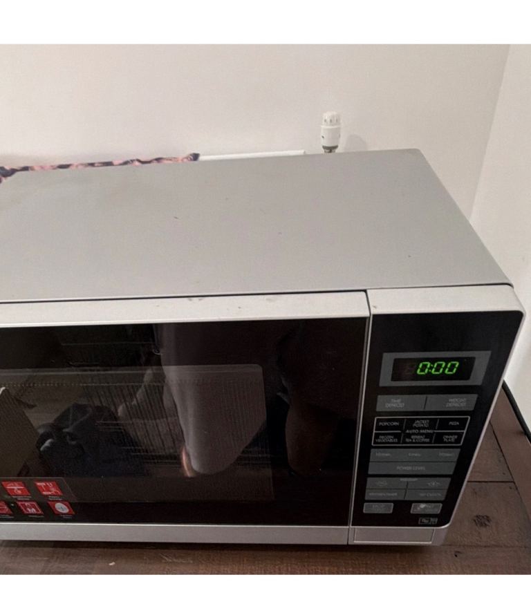 Sharp Microwave Oven – Silver, Good Condition
