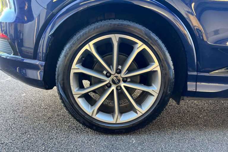 2024 Audi Q4 e-tron 220kW 50 Quattro 82.77kWh Edition 1 5dr Auto SUV Electric Automatic