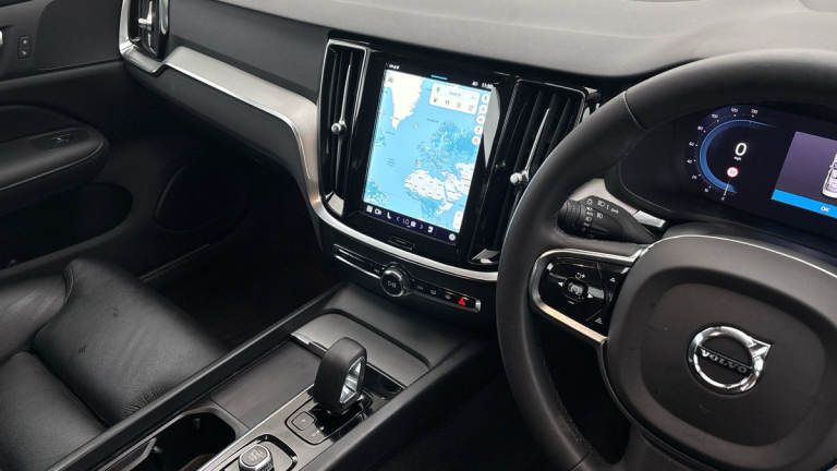 2023 Volvo S60 Plus Dark B5 (250 hp) Saloon Petrol/Electric Hybrid Automatic