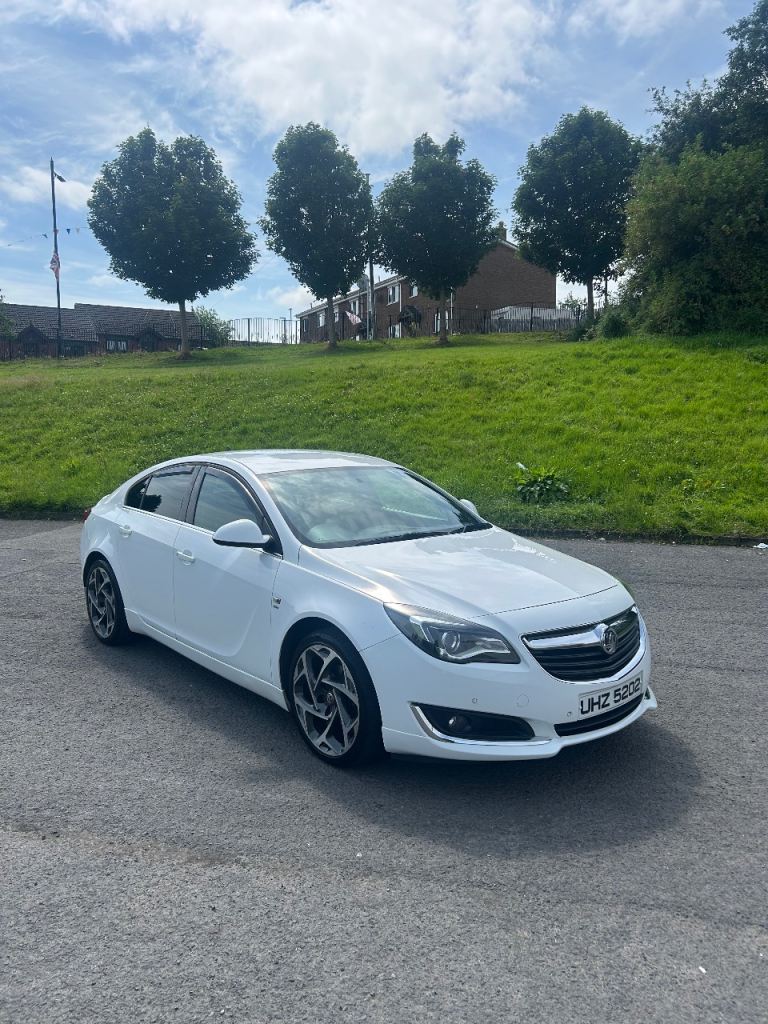 Vauxhall, INSIGNIA, Hatchback, 2016, Manual, 1598 (cc), 5 doors