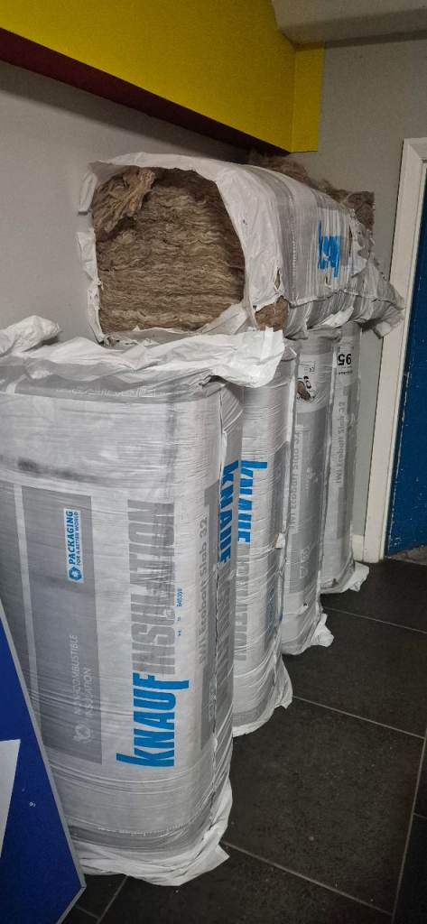 Insulation knauf 95mm wall insulation 