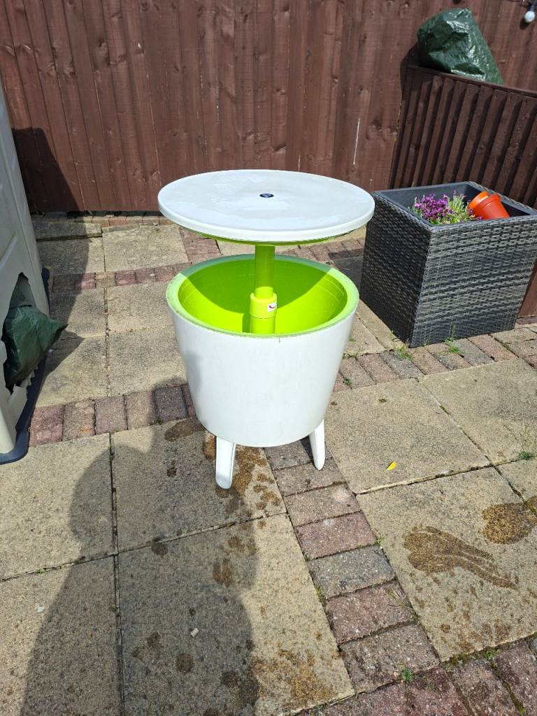 Keter 30L classic cool bar