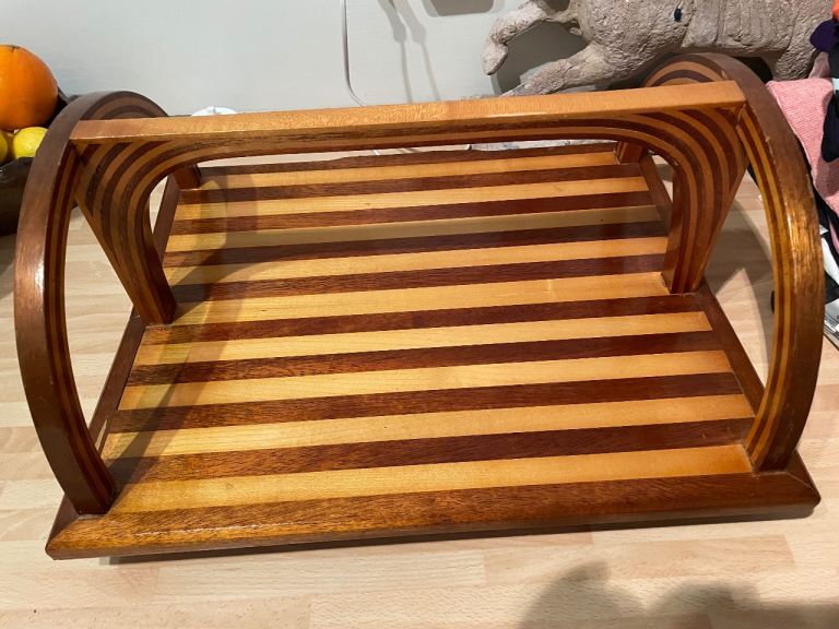 Wooden tray drinks carrier