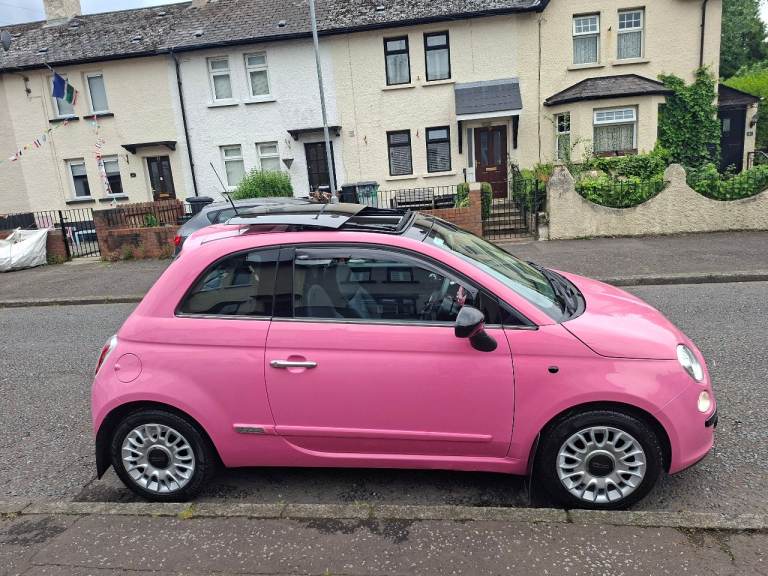 Fiat 500 Barbie Edition 