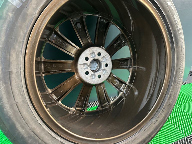 Range Rover Velar / Evoque / Discovery Sport / FL2 20” Bronze Alloy Wheels Style 1032 & all Pirelli!