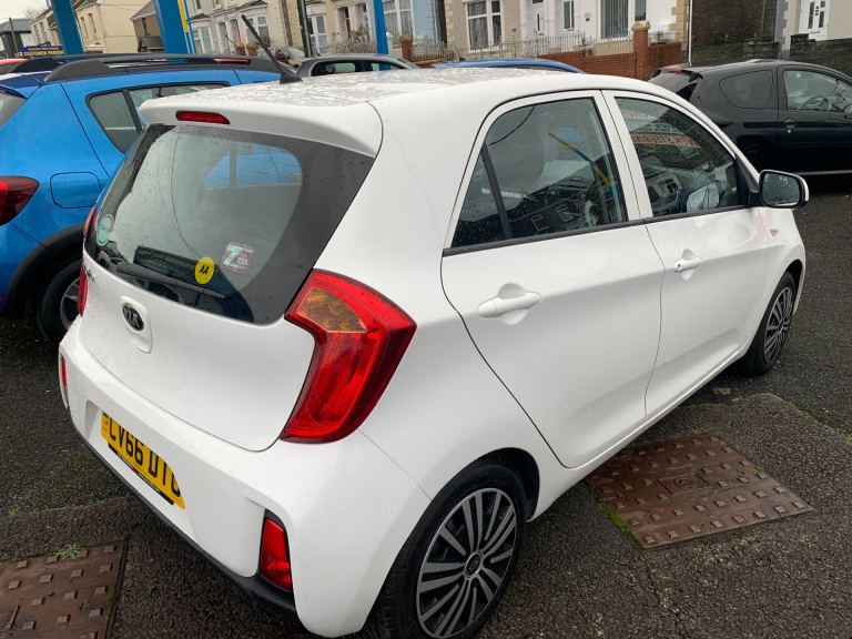 2016 Kia Picanto 1.0 65 1 Air 5dr HATCHBACK Petrol Manual