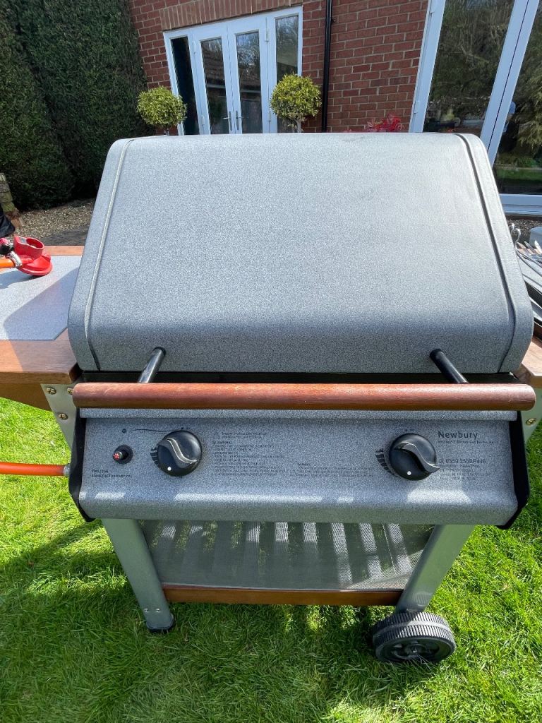 Newbury Two-Burner Gas Barbeque with Tools