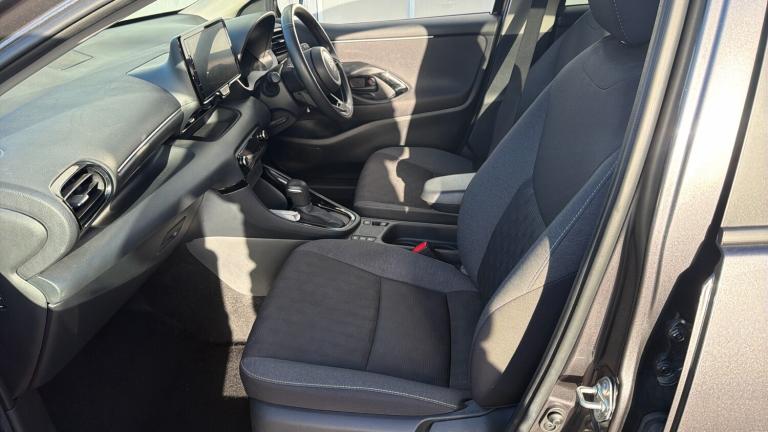 2024 Toyota Yaris 1.5 Hybrid Design 5dr CVT Hybrid Hatchback Hatchback Hybrid Automatic