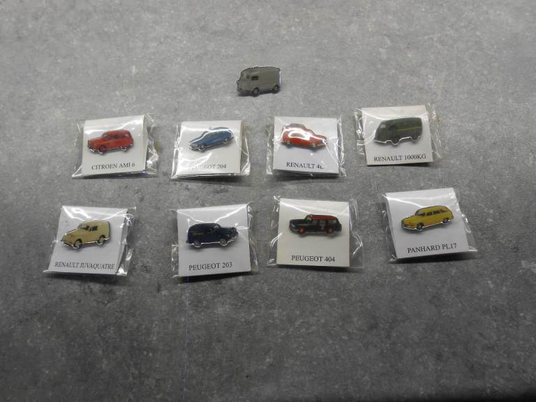 LAPEL BADGES. CITROEN, RENAULT, PEUGEOT.