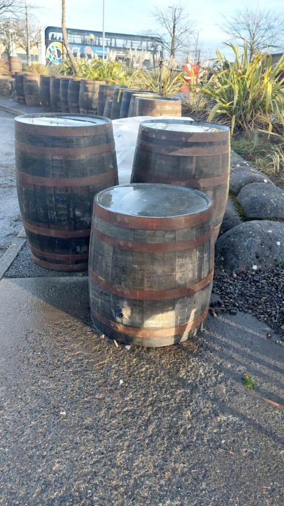 🪴🪴 2/3 Barrel 🪴🪴 (Great for tree planting)