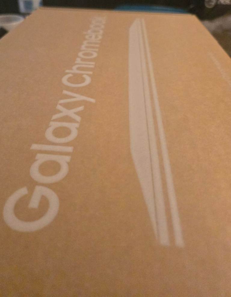 Samsung Galaxy Chromebook 11.6" (64GB eMMC, Intel Celeron N4500, 1.10GHz, 4GB