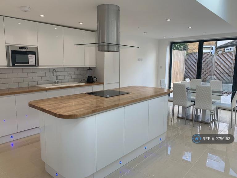 1 bedroom in Friern Rd, Dulwich, Peckham,Brixton,Camberwell,Nunhead, SE22 (#2756162)