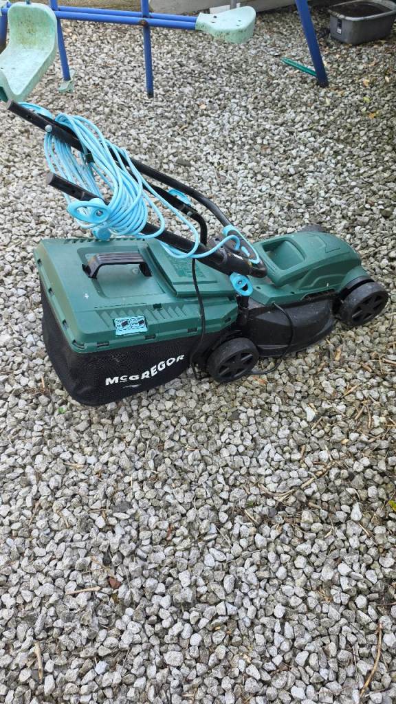 Eletric lawn mower