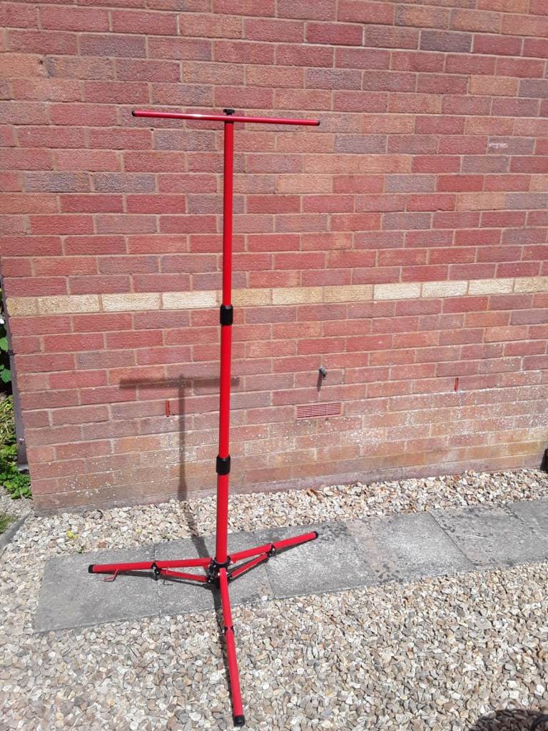 Tripod stand for work lights - good condition