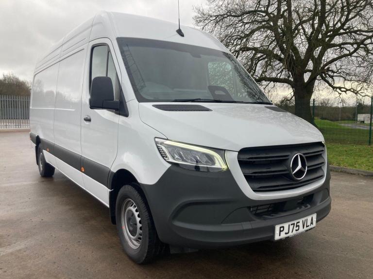 2025 Mercedes-Benz Sprinter 3.5t H2 Select Van PANEL VAN DIESEL Manual