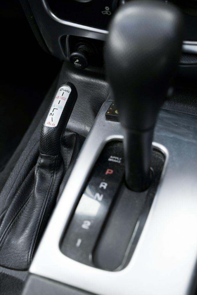 2002 Jeep Cherokee 3.7 V6 Limited 5dr Auto ESTATE PETROL Manual