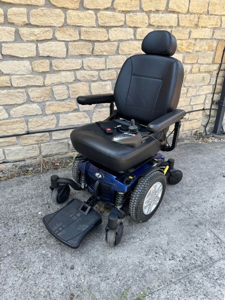 Power chair / Electric wheelchair - Pride Jazzy Select 600 ES