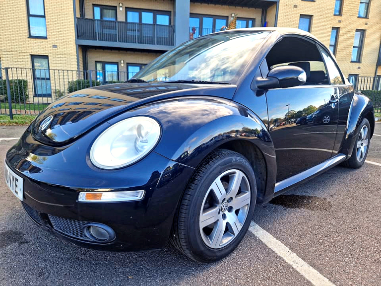 Volkswagen, BEETLE, Convertible, 2010, Manual, 1.6 Petrol | Electric Roof | £1,850**