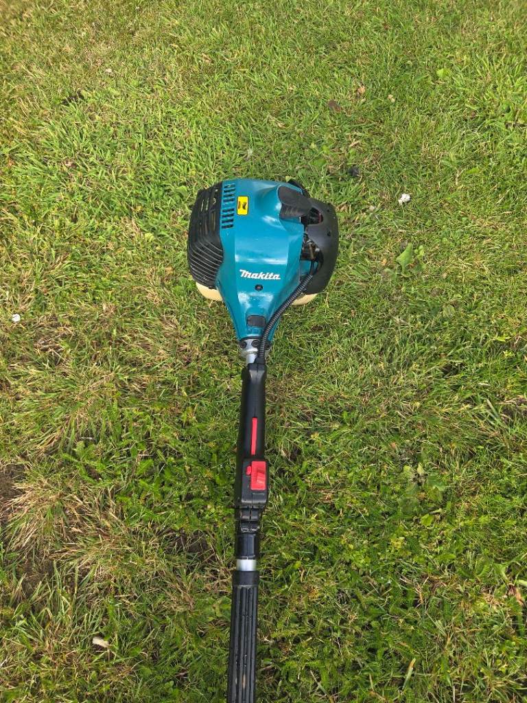 Makita long reach hedge cutter 