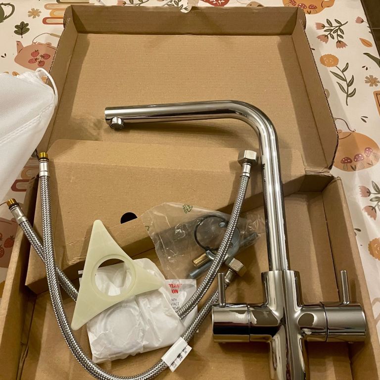 Kitchen mixer tap