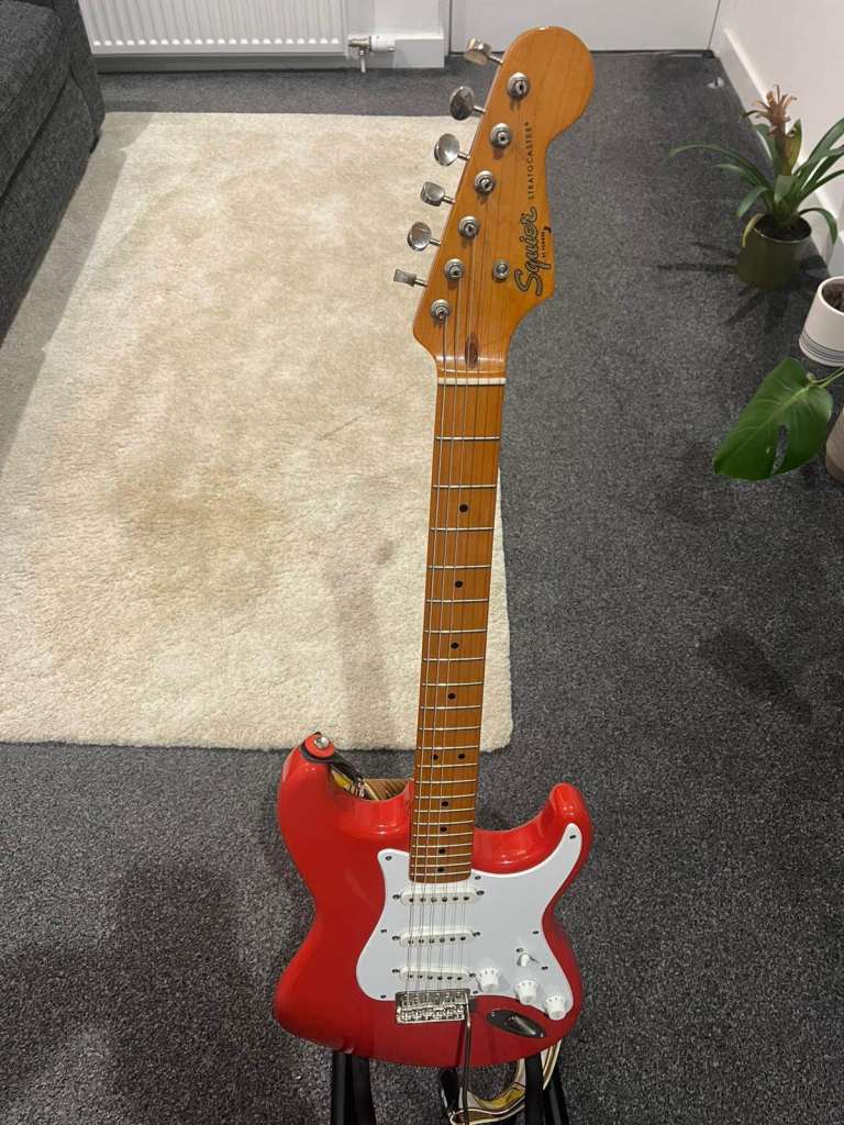 Squier Classic Vibe Stratocaster with case