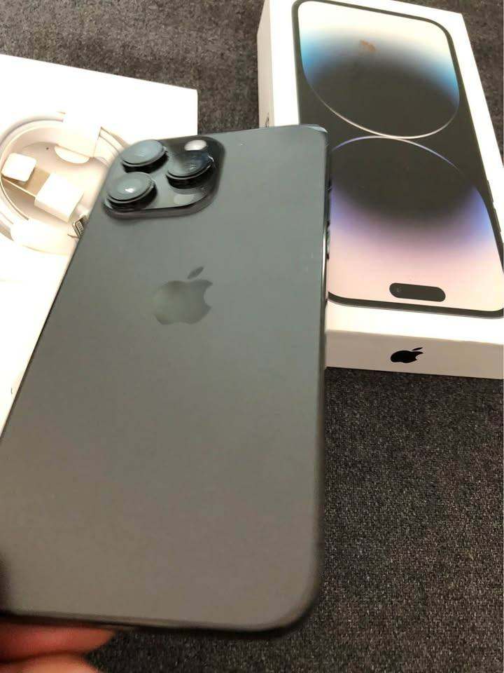 New condition iPhone 14 ProMax 128gb in box