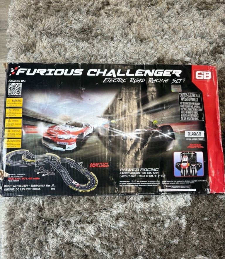 Furious Challenger Electric Road Racing Set - Nissan Cars