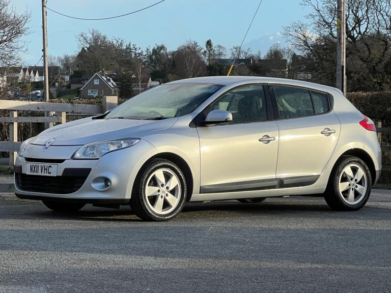 2011 Renault Megane 1.5 dCi 110 Dynamique TomTom 5dr HATCHBACK Diesel Manual