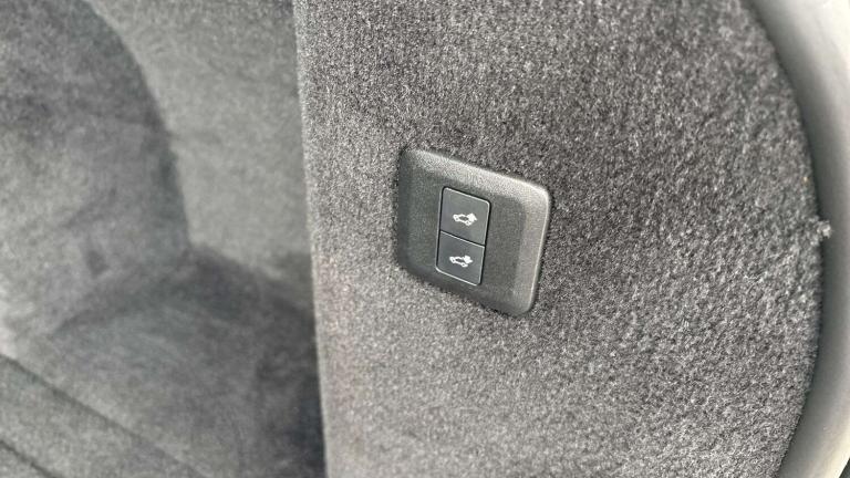 2019 Land Rover Range Rover Sport 5.0 V8 S/C 575 SVR 5dr Auto SUV Petrol Automatic