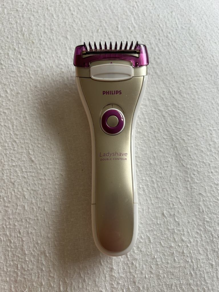 Philips HP6345 wet & dry ladies rechargeable shaver. 
